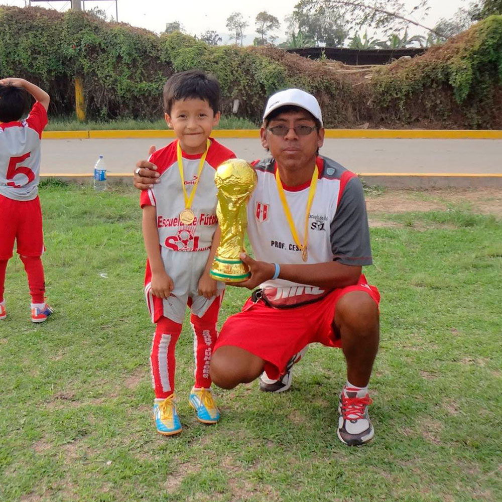 Profesor César Gutiérrez Hilario